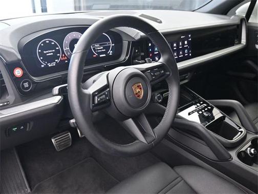 2024 Porsche Cayenne S