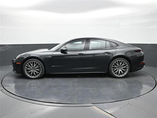 2026 Porsche Panamera 4