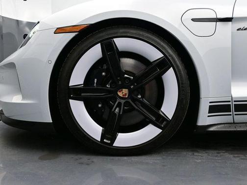 2025 Porsche Taycan GTS