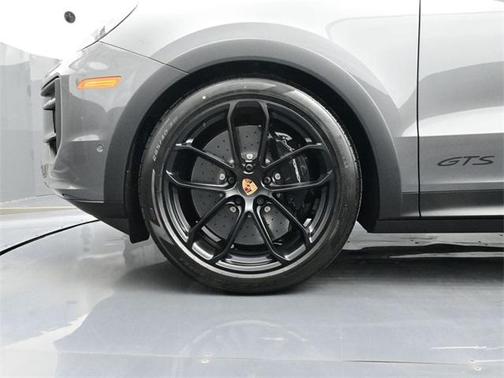 2026 Porsche Cayenne GTS