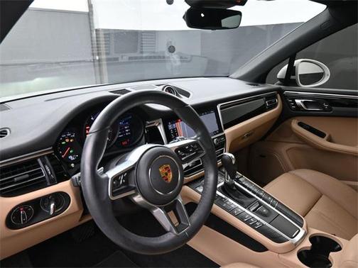 2021 Porsche Macan Base