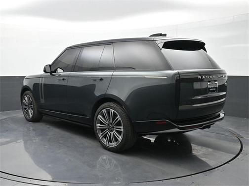 2023 Land Rover Range Rover P530 SE