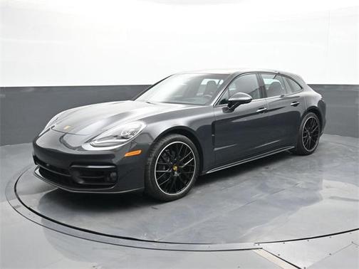 2023 Porsche Panamera 4