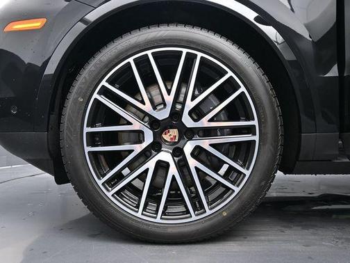 2025 Porsche Cayenne Cayenne E-Hybrid