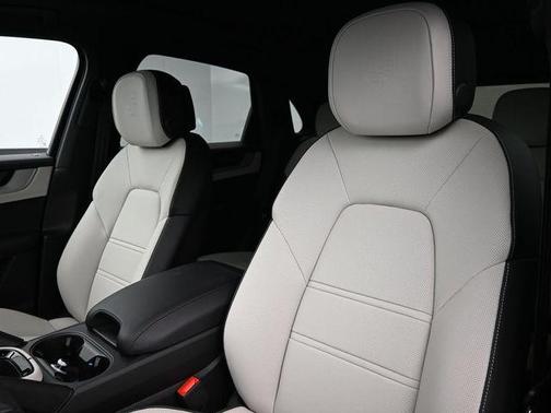 2025 Porsche Cayenne Cayenne E-Hybrid