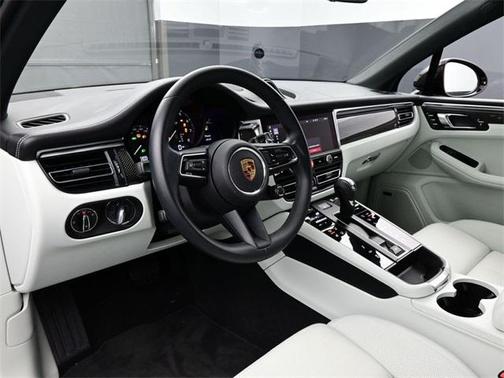 2024 Porsche Macan GTS