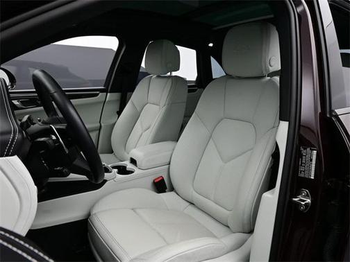 2024 Porsche Macan GTS