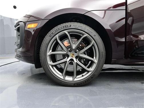 2024 Porsche Macan GTS