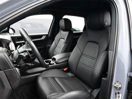 2024 Porsche Cayenne S