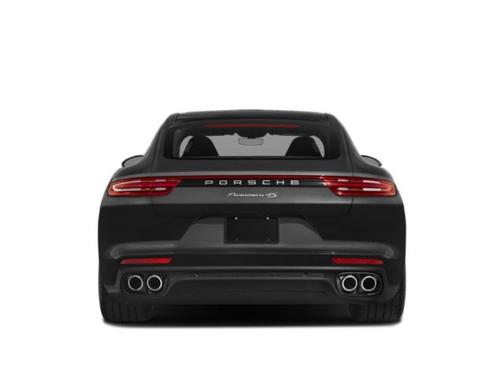 2018 Porsche Panamera 4
