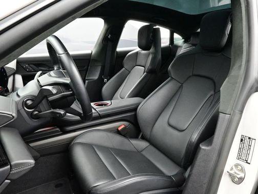 2024 Porsche Taycan GTS