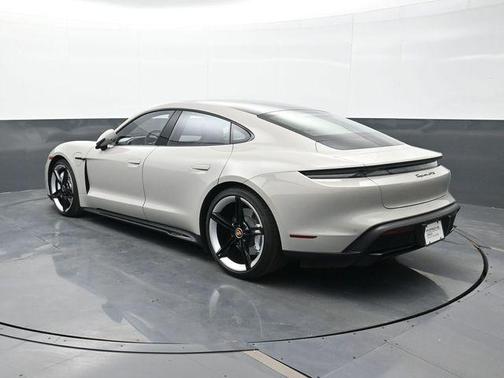 2024 Porsche Taycan GTS