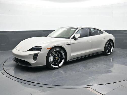 2024 Porsche Taycan GTS