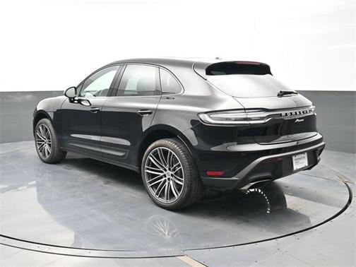 2025 Porsche Macan 