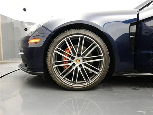 2018 Porsche Panamera 4S