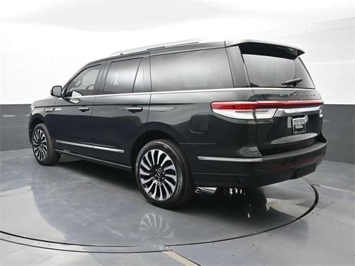 2022 Lincoln Navigator Black Label