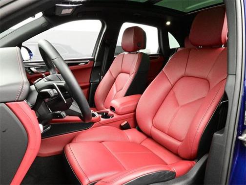 2025 Porsche Macan S