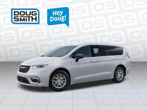 Bright White Clearcoat 2026 Chrysler Pacifica Select