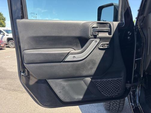 Black Clearcoat 2017 Jeep Wrangler Unlimited Rubicon