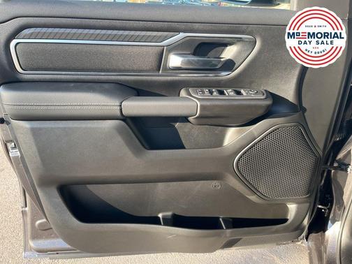 Granite Crystal Clearcoat Metallic 2026 RAM 1500 Big Horn/Lone Star