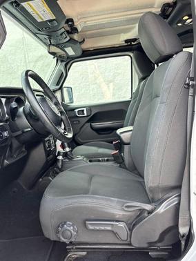 Bright White Clearcoat 2019 Jeep Wrangler Unlimited Sport