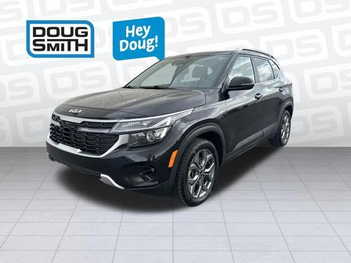 Fusion Orange 2024 Kia Seltos S