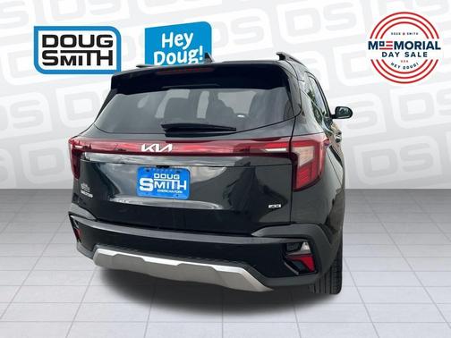 Fusion Orange 2024 Kia Seltos S