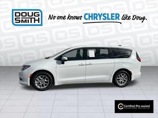 2023 Chrysler Voyager LX