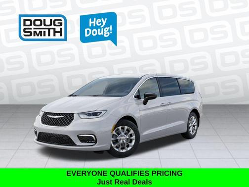 Bright White Clearcoat 2026 Chrysler Pacifica Select