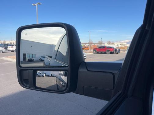 Ceramic Gray Clearcoat 2026 RAM 2500 Laramie