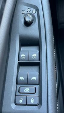 Metallic 2025 Jeep Grand Cherokee L Laredo
