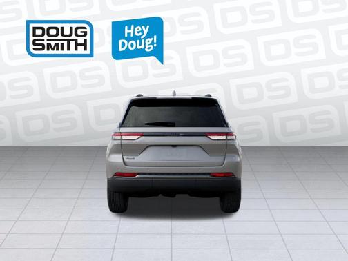 Silver Zynith 2026 Jeep Grand Cherokee Laredo