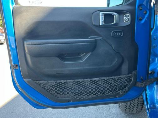 Hydro Blue Pearlcoat 2022 Jeep Gladiator Sport