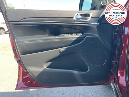 Velvet Red Pearlcoat 2022 Jeep Grand Cherokee WK Limited