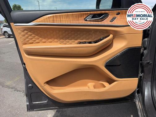 Metallic 2024 Jeep Grand Cherokee L Summit