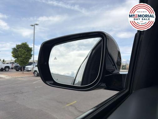 Metallic 2024 Jeep Grand Cherokee L Summit