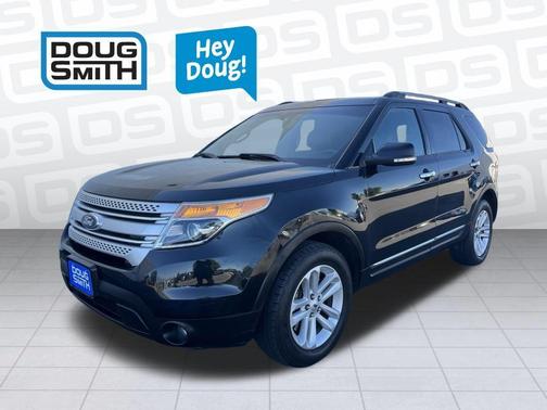 Tuxedo Black Metallic 2014 Ford Explorer XLT