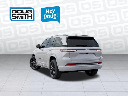 Bright White Clearcoat 2026 Jeep Grand Cherokee Limited