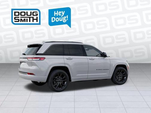 Bright White Clearcoat 2026 Jeep Grand Cherokee Limited