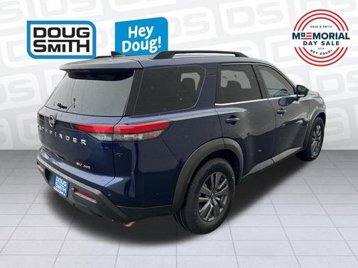 Deep Ocean Blue 2022 Nissan Pathfinder SV