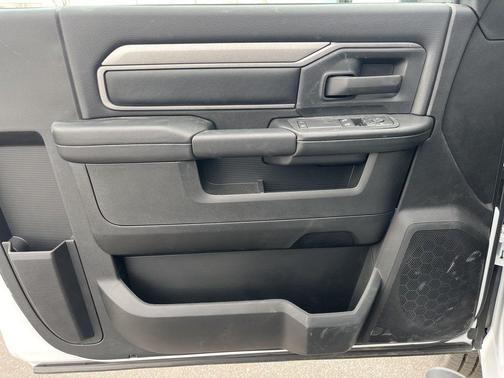 Bright White Clearcoat 2026 RAM 3500 Tradesman