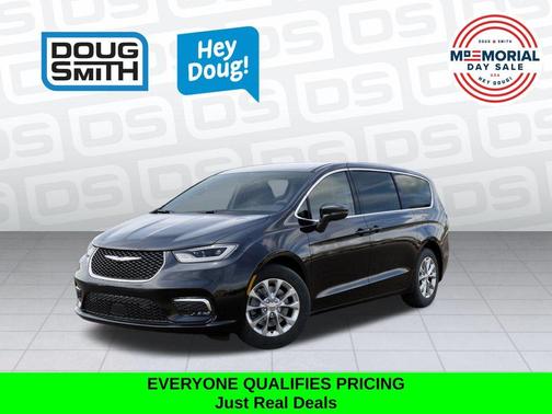 Diamond Black 2026 Chrysler Pacifica Select