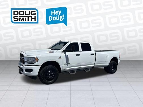 Bright White Clearcoat 2022 RAM 3500 Tradesman