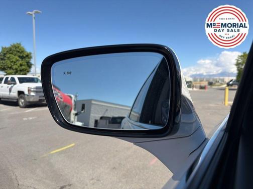 White Frost Tri-Coat 2021 Buick Enclave Avenir