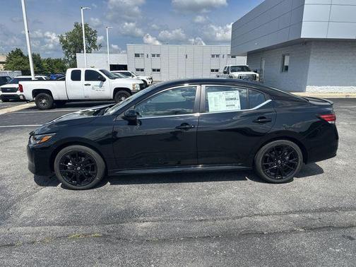 2025 Nissan Sentra SR