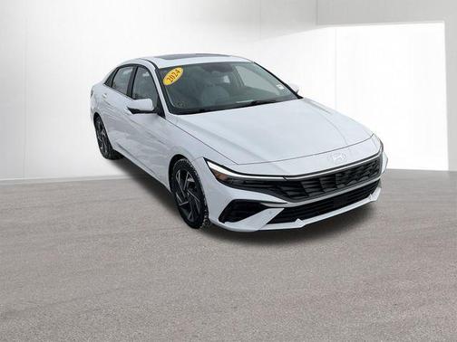 2024 Hyundai ELANTRA Limited