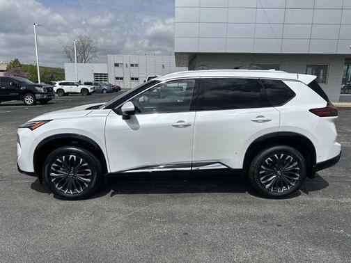 2025 Nissan Rogue Platinum