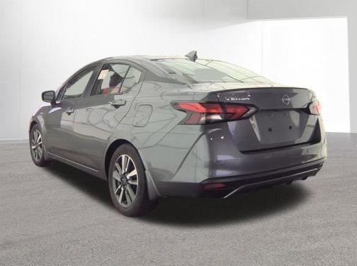 Gun Metallic 2024 Nissan Versa 1.6 SV