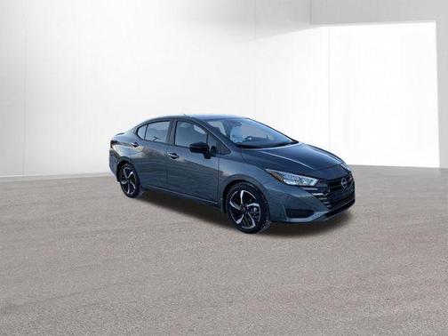 2025 Nissan Versa 1.6 SR