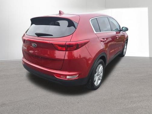 Hyper Red 2017 Kia Sportage LX